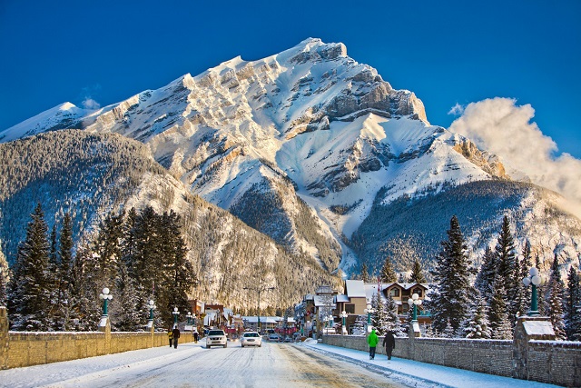 Cascade Mountain Banff Avenue