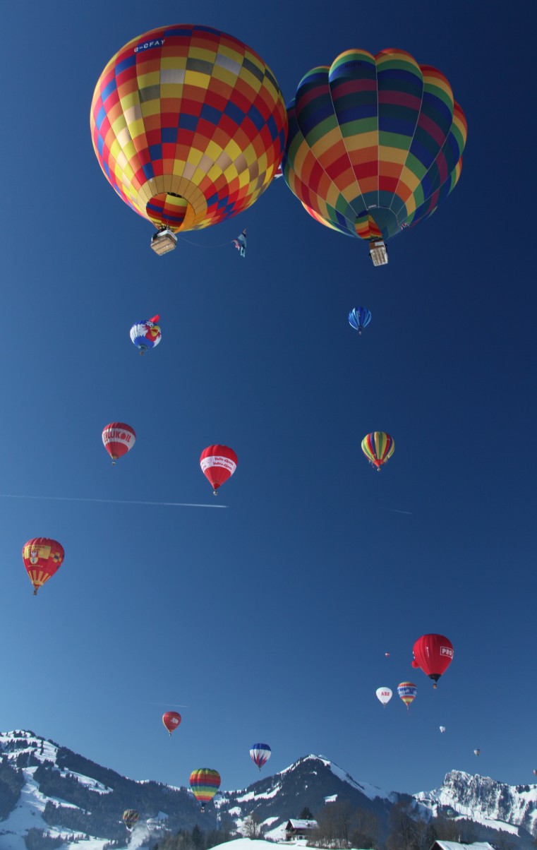 Balloons Mongolfiere Love is in the Air