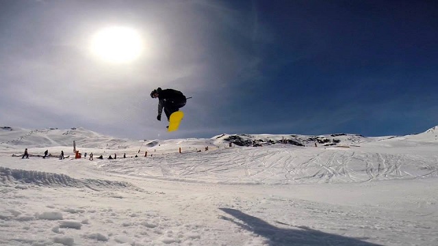 Oli Jacks Bar Meribel Snowboarding