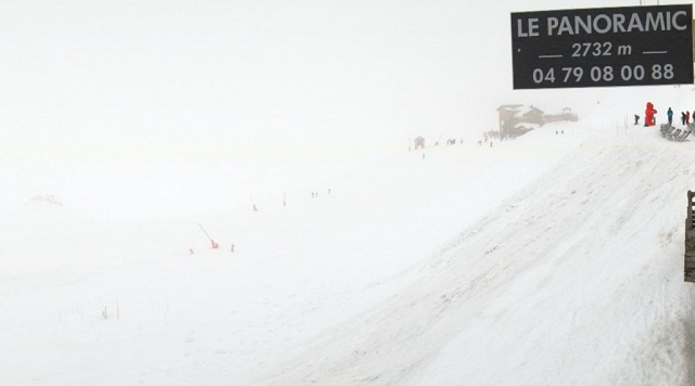 Le Panoramic La Saulire Courchevel 23 03 16 SNO