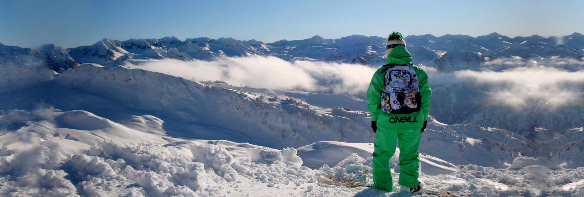 baqueira beret snowboarder