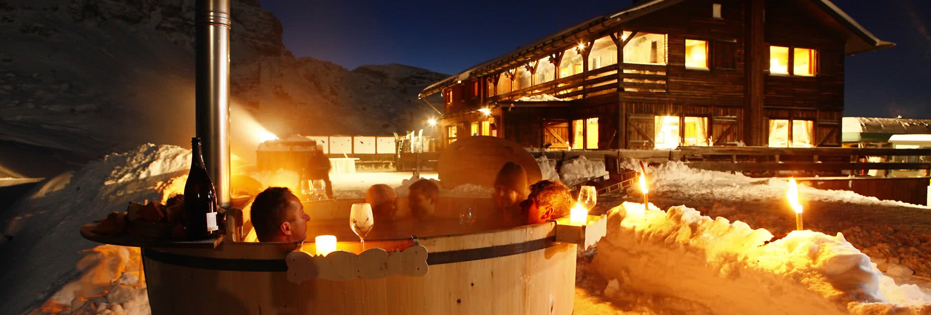 cortina hot tub