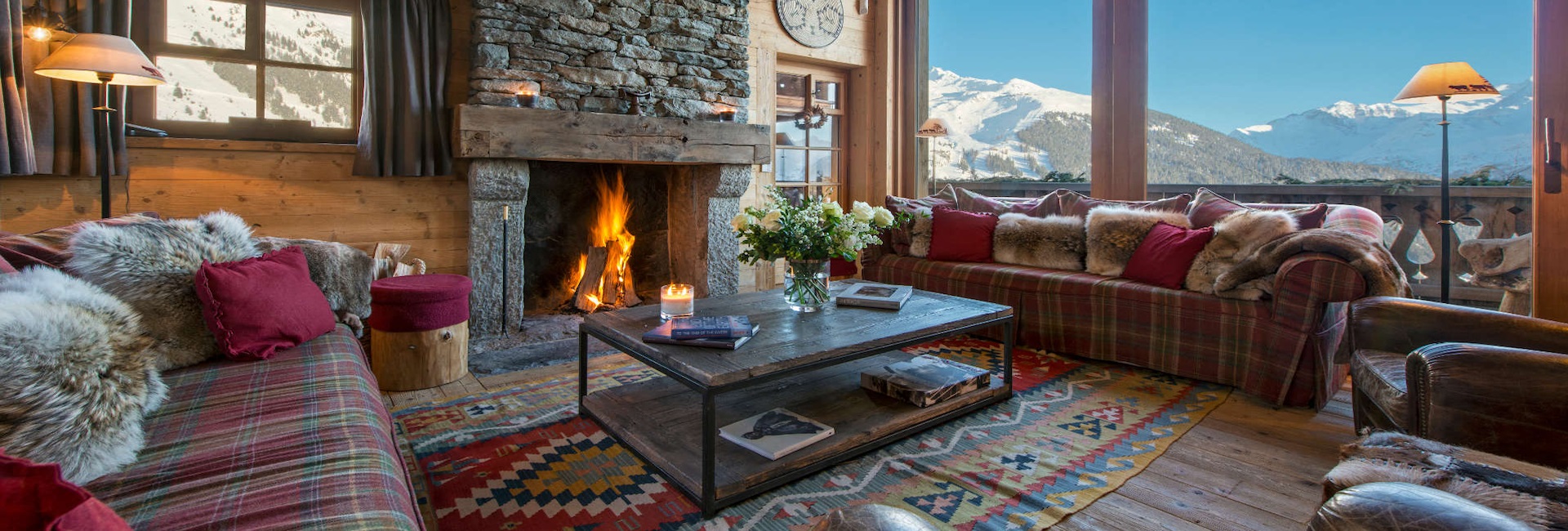 Nyumba log fire