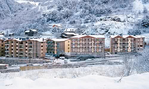 Andorra Ski Holidays 2024 2025 | Andorran ski resorts | SNO